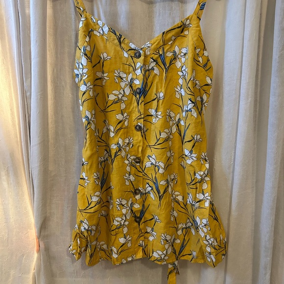 Doe & Rae Yellow Floral Button-Front Cami - Picture 1 of 6